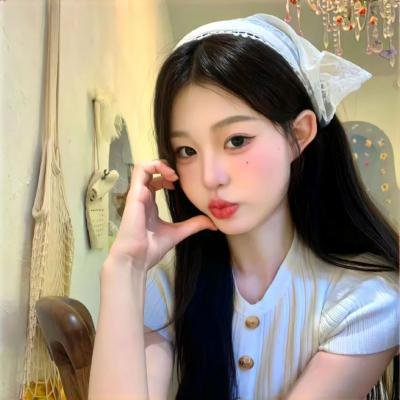 号舱房的女人海报